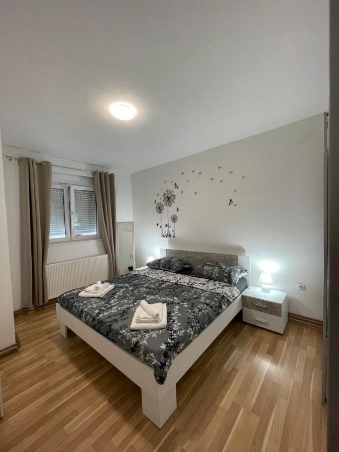 Apartment Holiday Задар Екстериор снимка