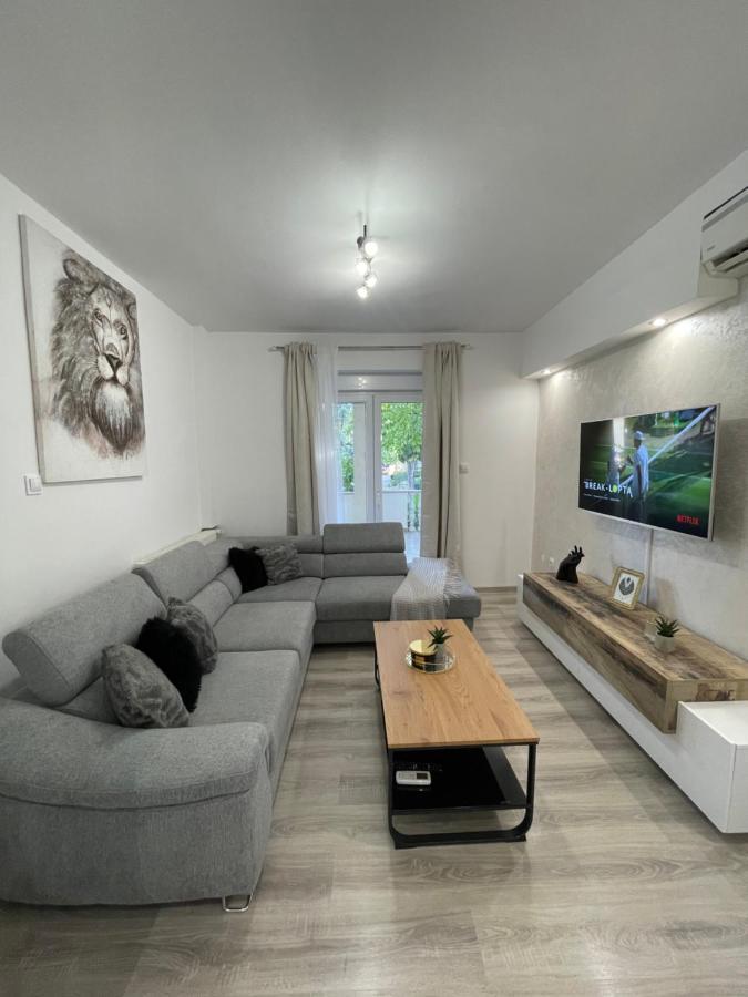 Apartment Holiday Задар Екстериор снимка